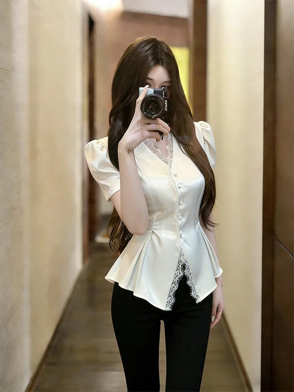 

Elegant White Lace Splicing Short Sleeve Shirt Luxury Feel Slim Fit V-Neck Button Closure Casual Women's Fashion Spring 2026