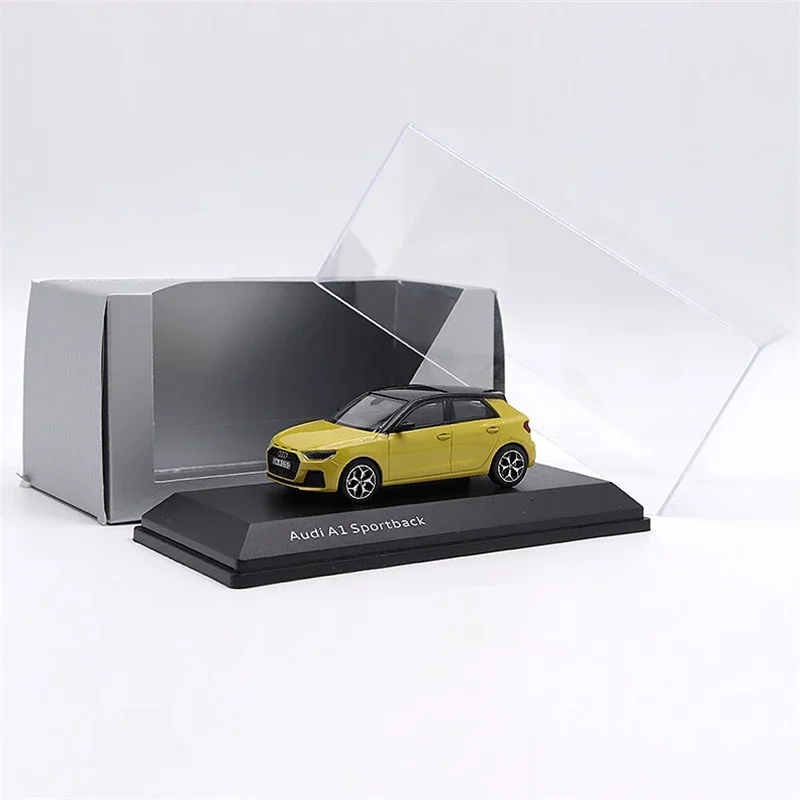 1/43 Audi A1 Suv Legering Auto Model Diecast Metalen Mini Voertuigen Auto Model Miniatuur Schaal Simulatie Collectie Kinderspeelgoed Cadeau