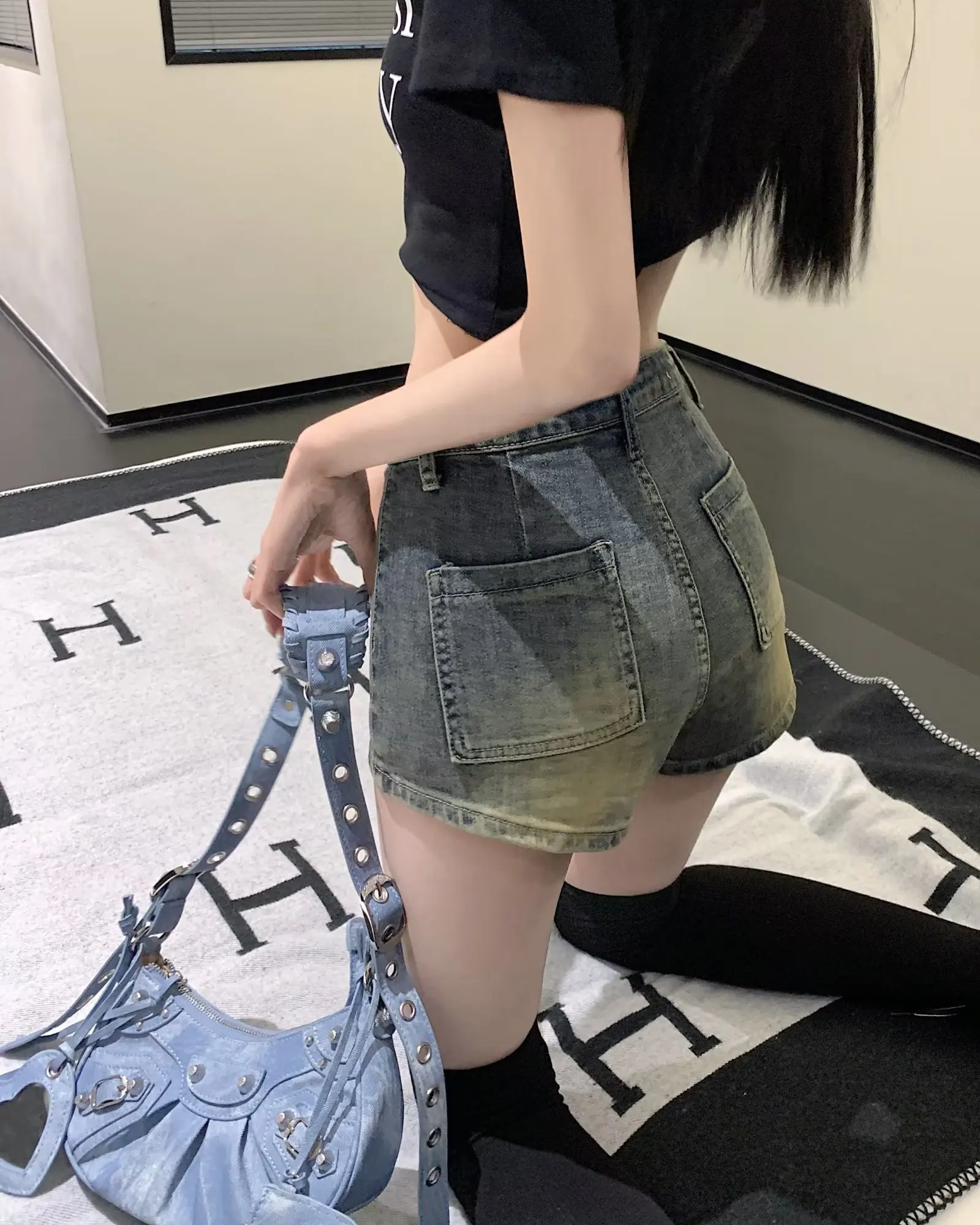 المرأة الدنيم السراويل Y2k الجينز للمرأة كبيرة الحجم شورتات جينز ملابس الصيف Jorts Coquette منخفضة الارتفاع الجينز يرفع الأرداف الفضفاضة