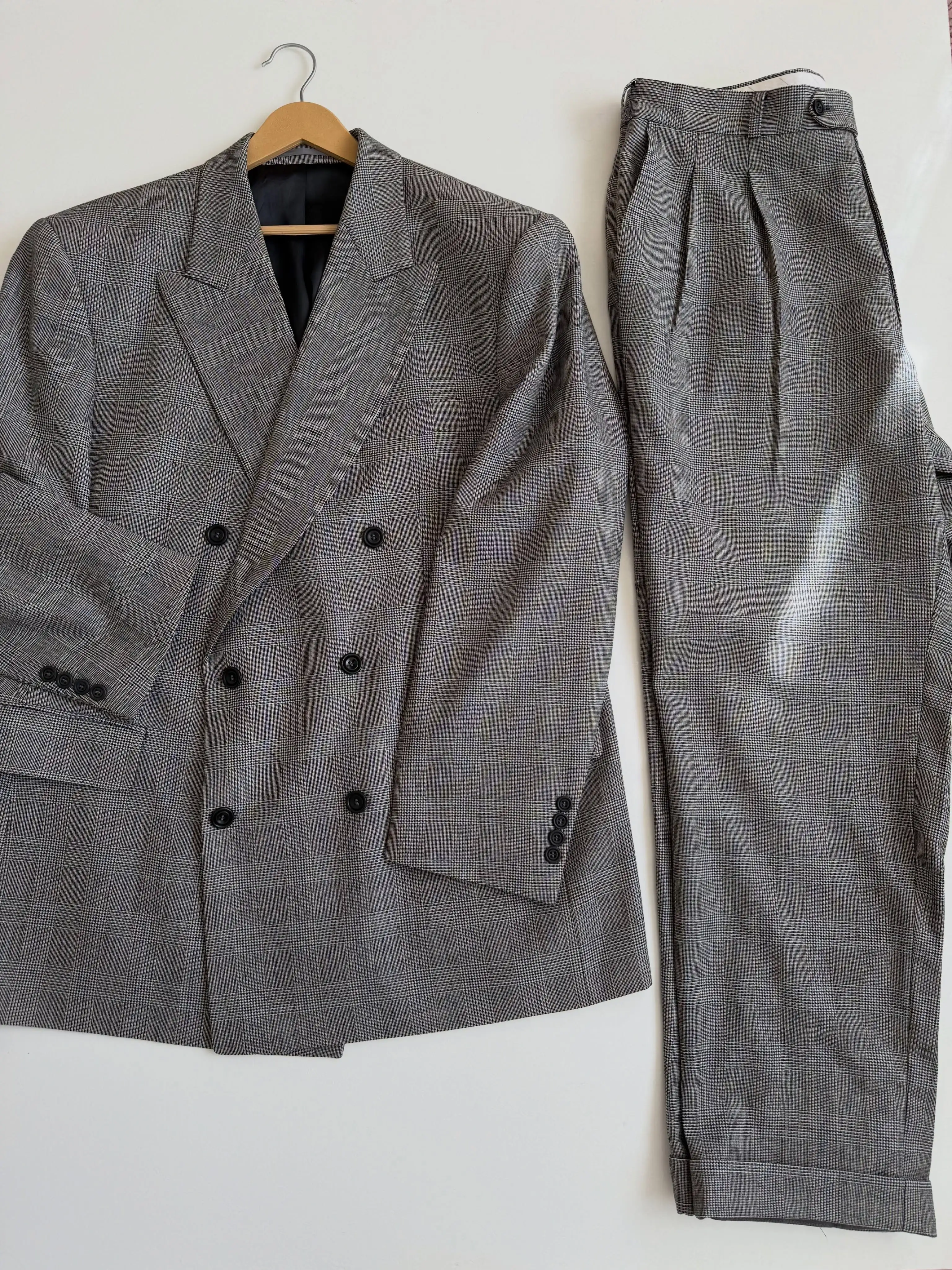 Classic Men Business Suits Line Checked Double Breasted Peaked Lapel Slim Fit Daily Wear Customized Office Casual Set 2 Piece