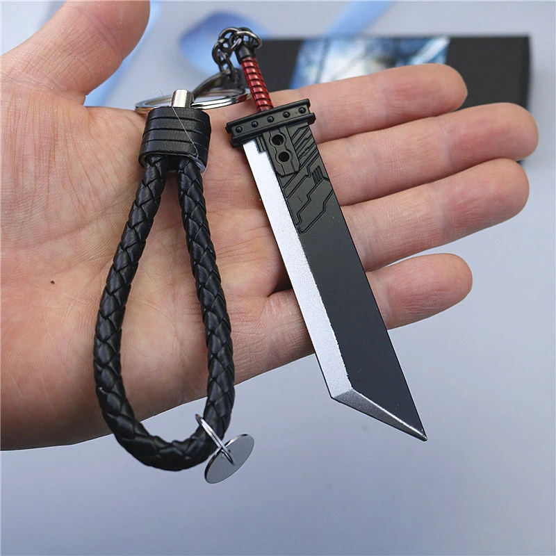 12cm Buster Sword with Rope Chain FF Game Peripherals All Metal Wolf Head Logo and Sword Model Keychain Gifts Jewelry