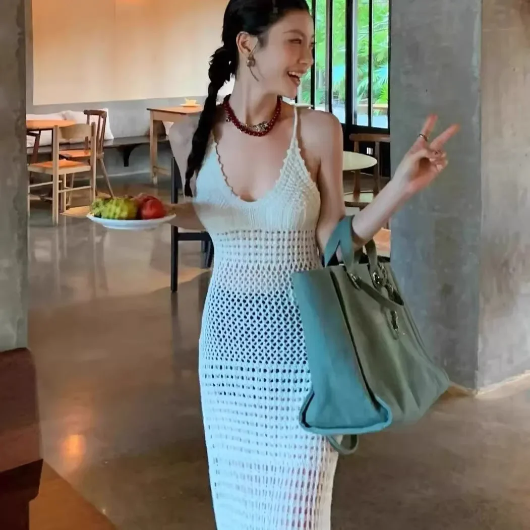 セクシーなニットカットアウトタッセルスパゲッティストラップボディコンビーチマキシドレス夏の女性のホリデークラブパーティー衣装水着カバーアップ