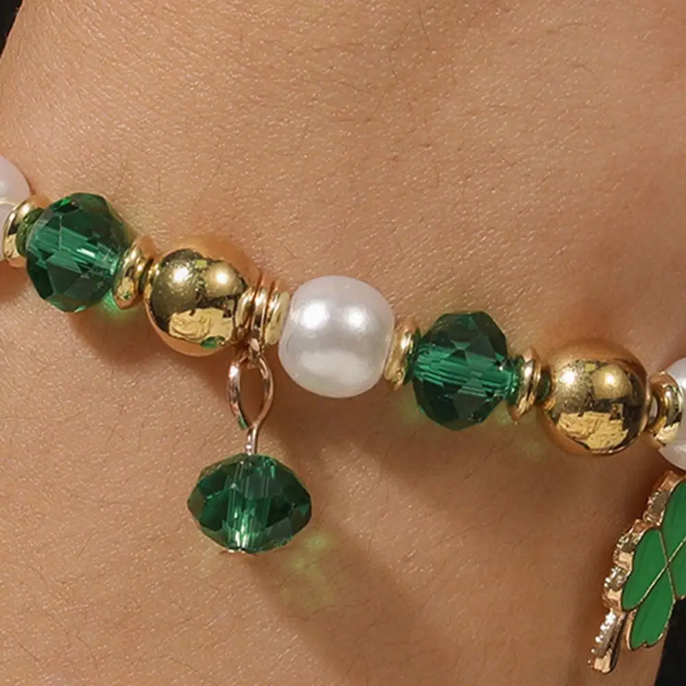 Shamrock Charm Bracelet Shamrock Bracelet St Patrick’s Day Jewelry Irish Beaded Lucky Charm Bracelet Elastic Clover Festive