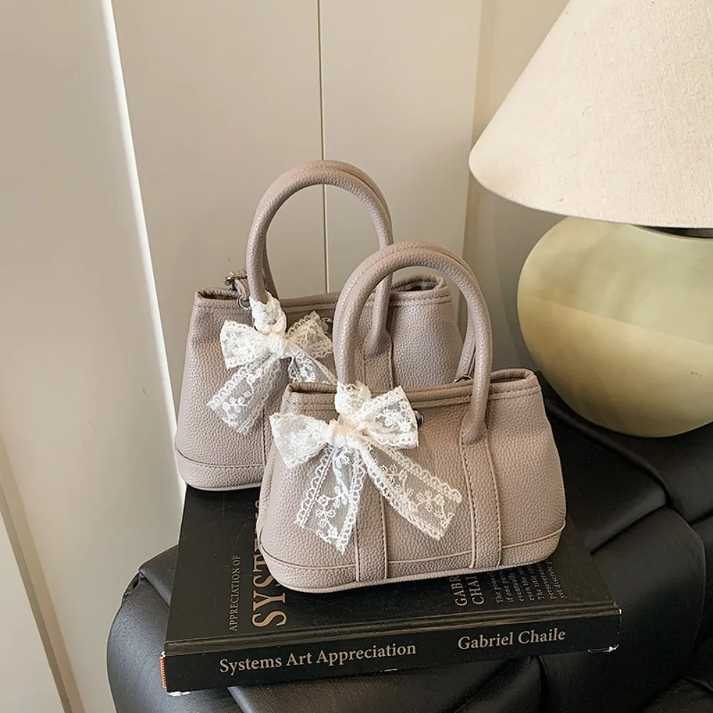 

Lychee Texture Women's Handbag Elegant Lace Bow Pendant Bucket Crossbody Bag Soft Storage Bag PU Leather Shoulder Bag Daily