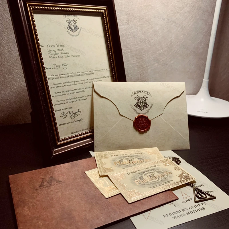 Colección de cartas de Harry Potter, carta de admisión circundante, alta calidad, regalo de cumpleaños de un amigo