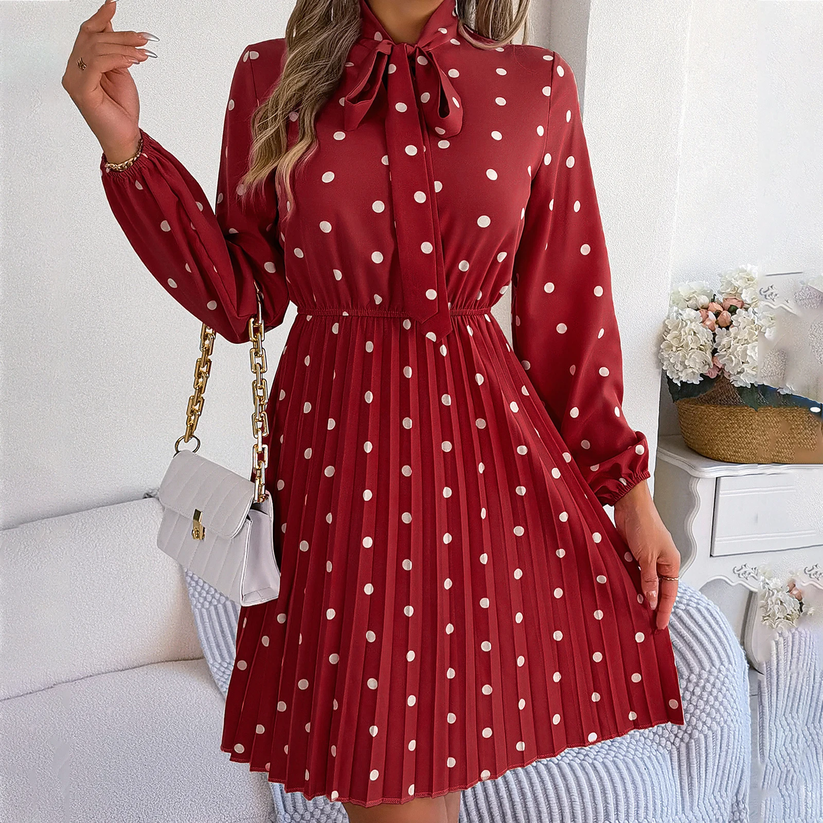 เดรสผู้หญิงแขนยาวลายจุดผูกเอวทรงสม็อค ความยาวระดับเข่า สำหรับฤดูใบไม้ร่วง