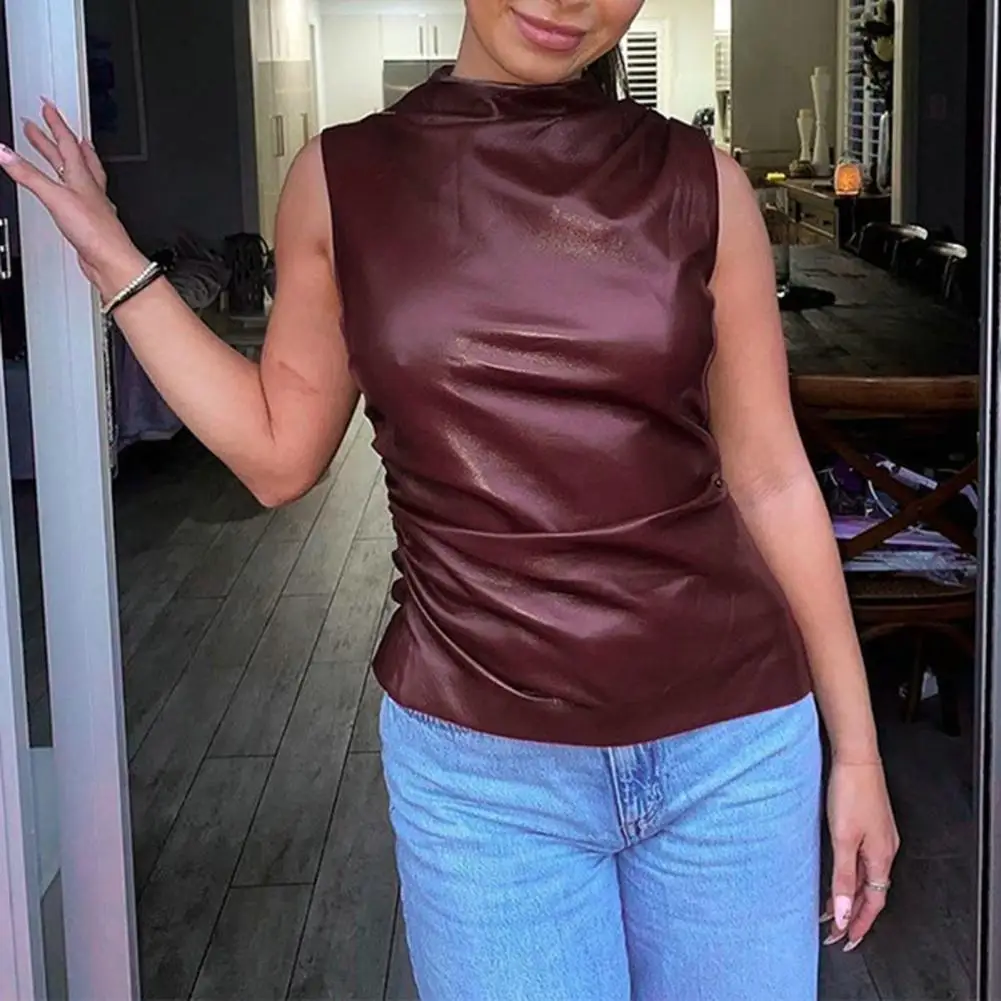 Женский топ из искусственной кожи, стильный женский мотоциклетный жилет с пилочным воротником, дизайн без рукавов, модный асимметричный подол из искусственной кожи
