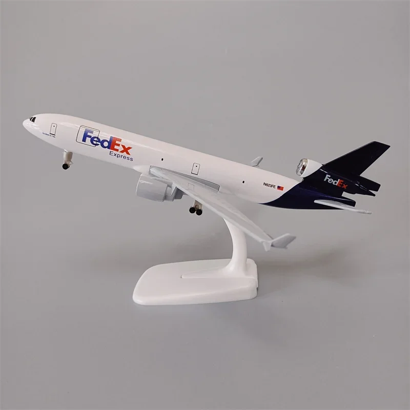 20cm UPS ze stopu metalu KLM Malezja Fedex Express Airlines MD MD-11 Odlewany model samolotu Samolot W Koła Podwozie