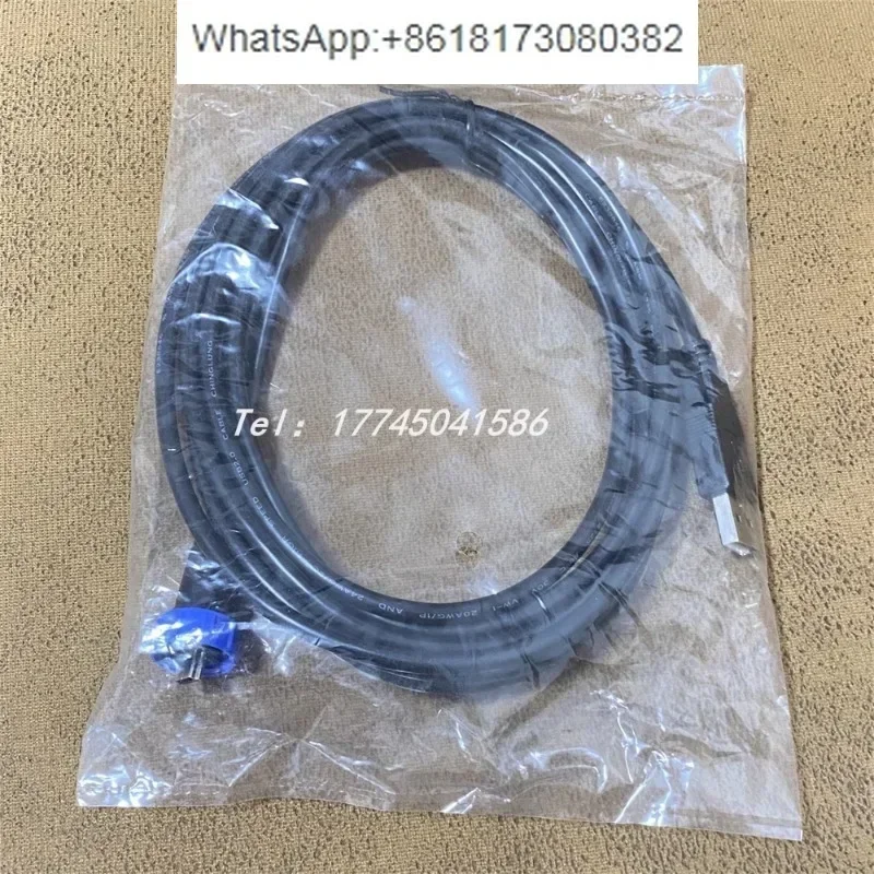 

Оригинальный сток PX0441/3M00 | USB-кабель BULGIN, защита IP68, установка на панели 3 М