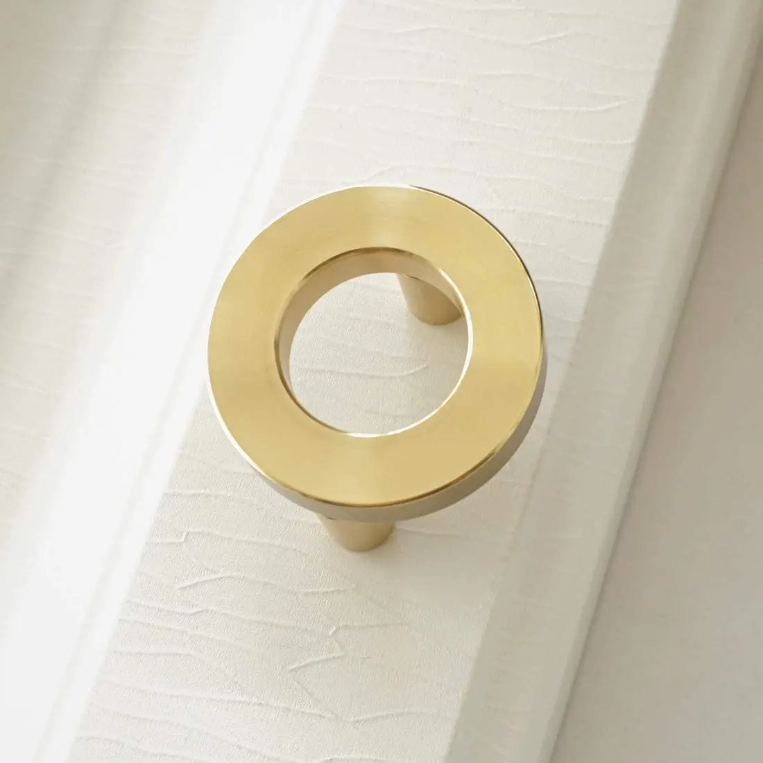 Solid Brass Circle Shape Cabinet Knobs Handles Gold Round Wardrobe Pulls Kitchen Cupboard Door Knobs Hardware 28mm(hole to hole)