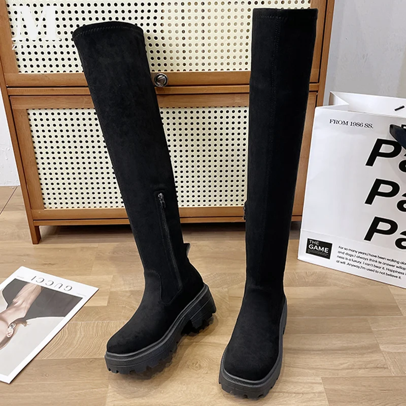 Bottes hautes épaisses au-dessus du genou pour femmes, chaussures à plateforme, bottes de créateur confortables, chaussures modernes, optique d'hiver, nouvelle tendance, 2025