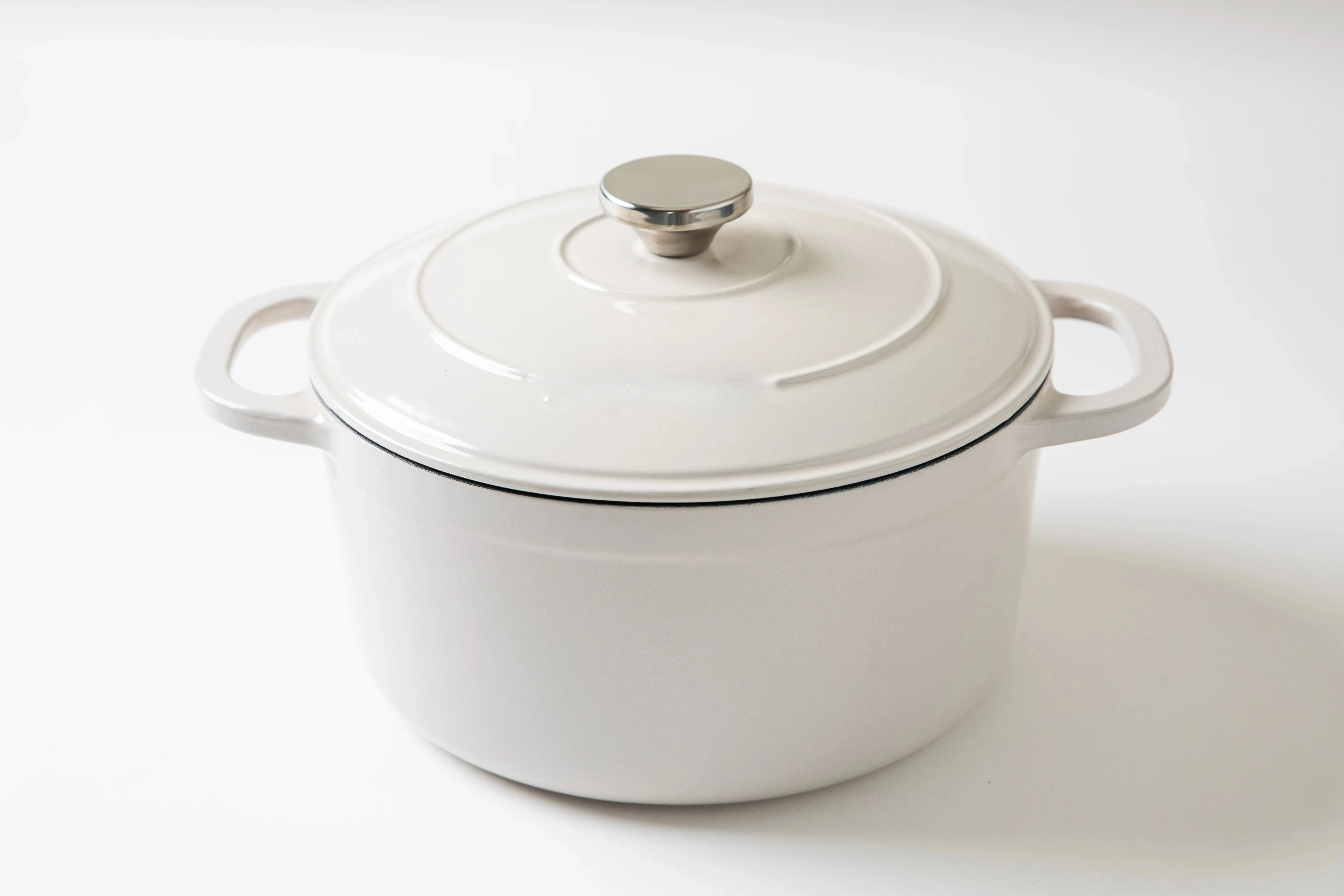 Cast Iron 5.5qt Oyster White Enameled Dutch Oven