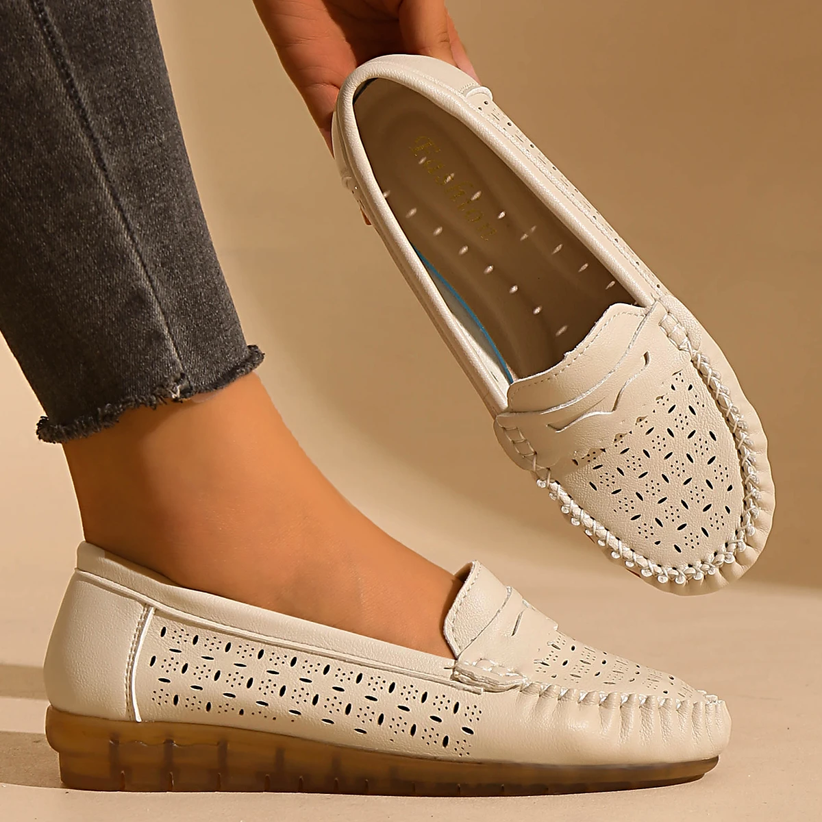 

Women's Hollow Out Breathable Loafers Summer Casual Flat Shoes Comfortable Non-slip Soft Sole Moccasins Daily Wear and Travel