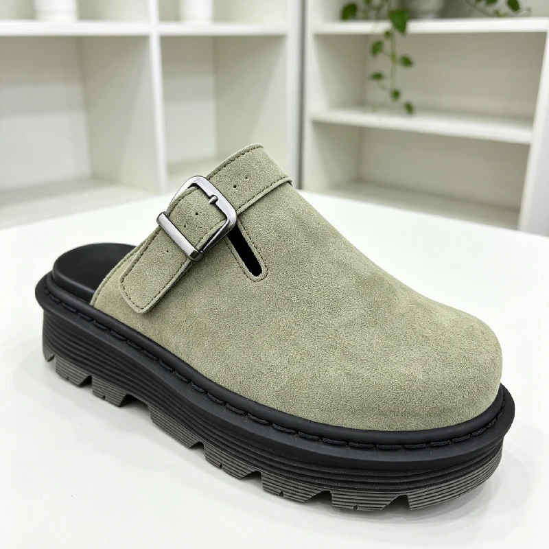 

Women Shoes Classic Clogs Half Slippers for Men Non Slip Beach Shoes Men's Slippers Fashion Big Leather Casual Slippers