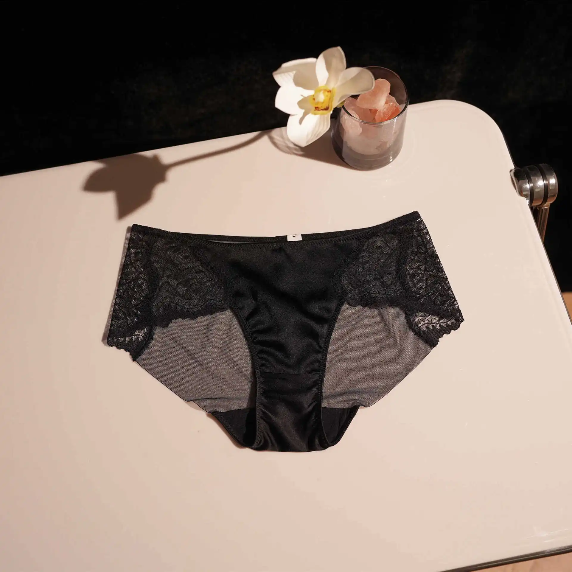 Birdtree 89% التوت الحرير 11% دنة المنشعب سراويل، المرأة منتصف الخصر Traceless تنفس الدانتيل ملخصات، 2025 جديد P58112JF