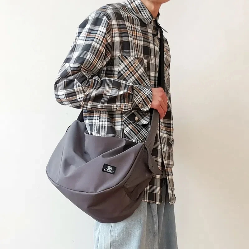 Bolso de hombro de moda para hombres y mujeres, bolso de estudiante de ocio, bolso cruzado Oxford de alta calidad, bolso de Fitness impermeable al aire libre, 2023