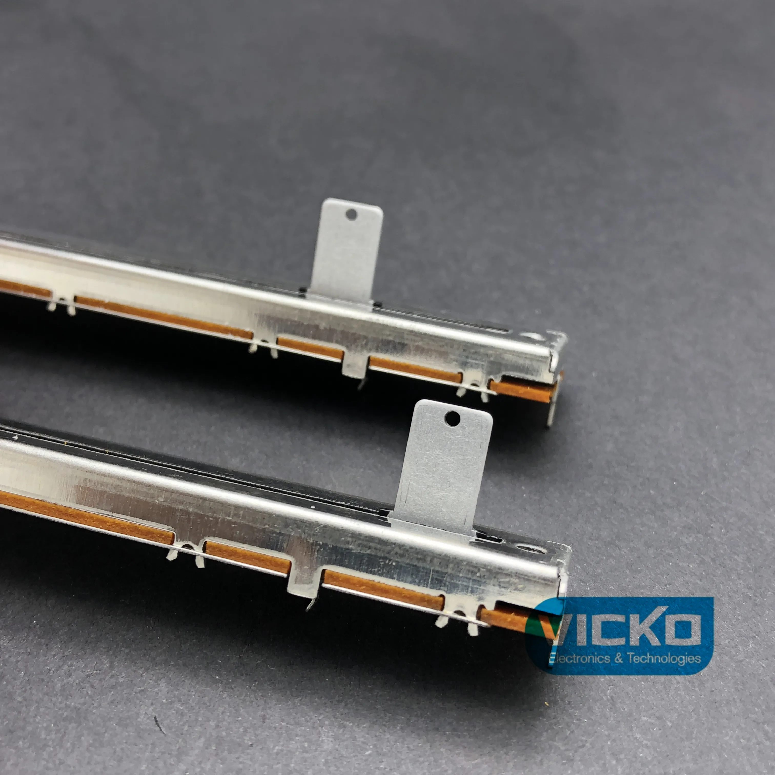 5pcs Japan 10KA A10K 10K Travel 100mm Single 602C 3 Feet Switch Straight Slide Potentiomettravel 100mm single 602C 3 feet switch