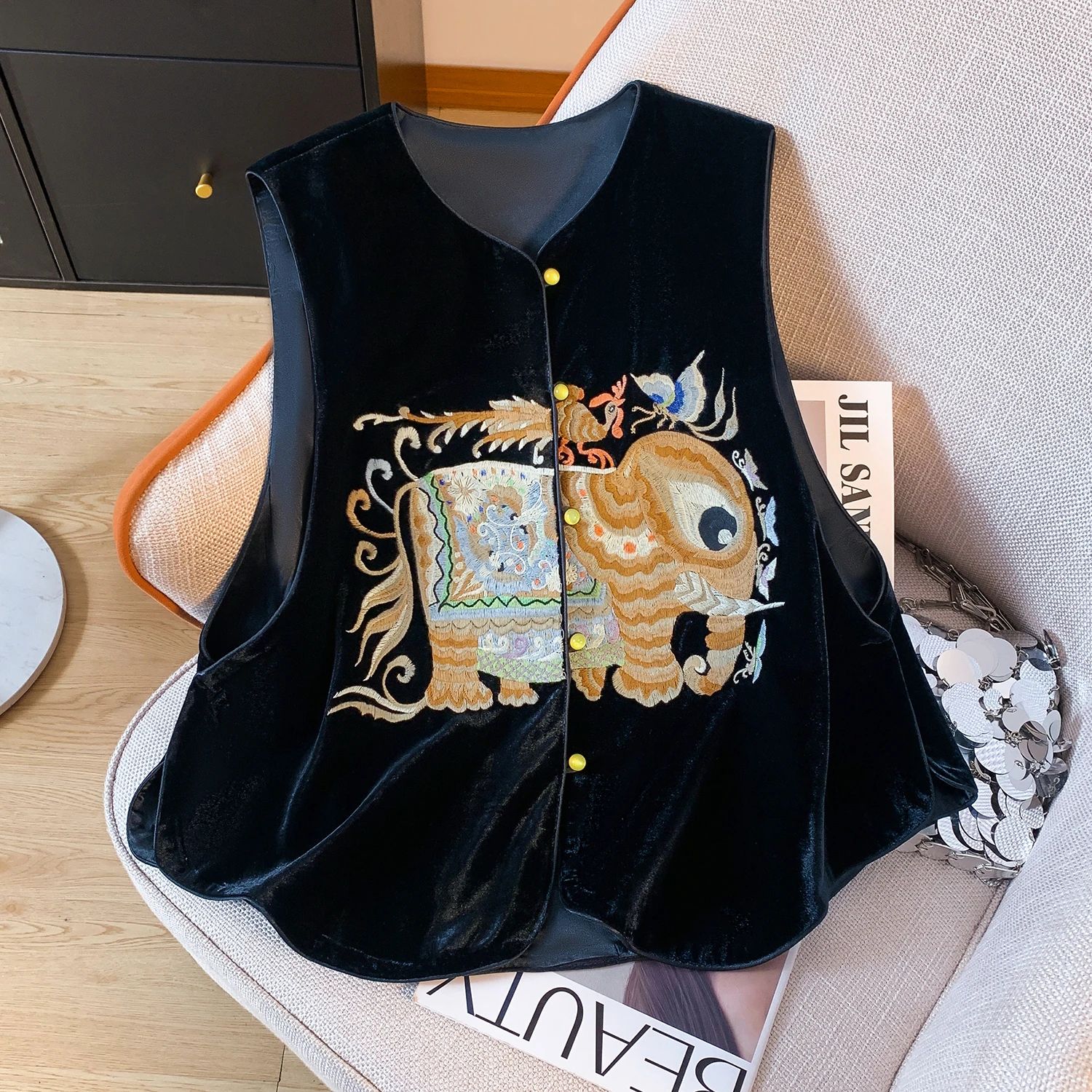 

New Chinese Sle Velvet Jaet Women Heavy Embroidery Svel oulder Pad Spring Autumn Top National Sle Button Vest O...