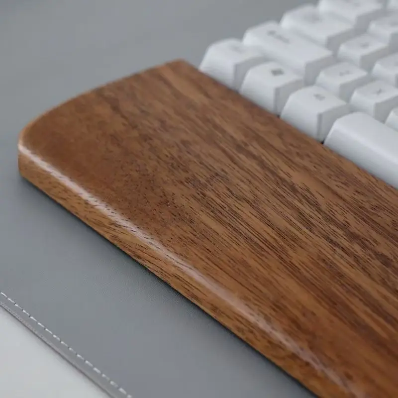 

Solid Walnut Wrist Rest For 60 87 104 Key Mechanical Keyboard Non-Slip Natural Oil Finish Ergonomic Palm Support with Wood Grain