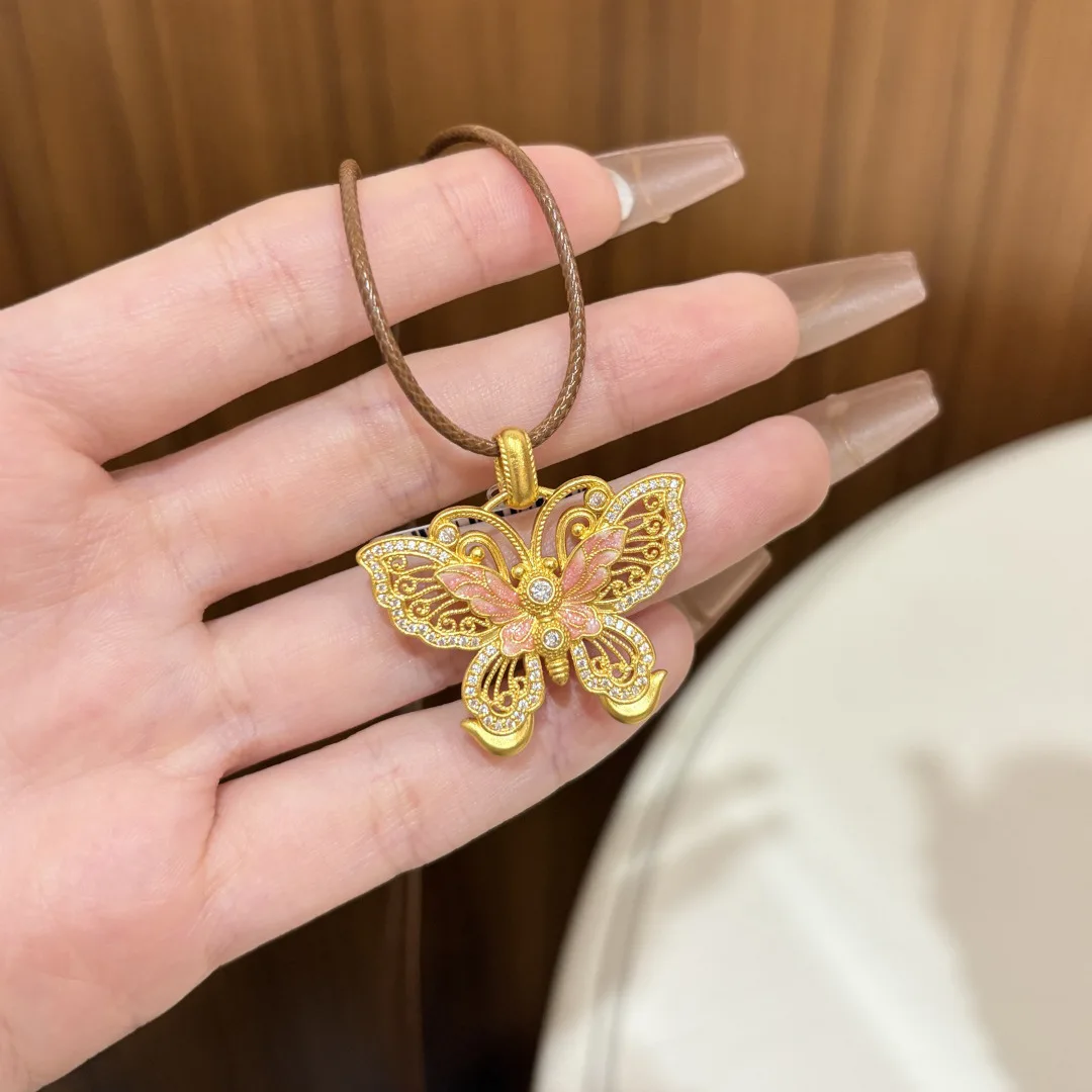 New Chinese Style Pink Enamel Dreamy Butterfly Pendant Necklace For Women Delicate Micro Inlaid Elegant Collarbone Chain Jewelry