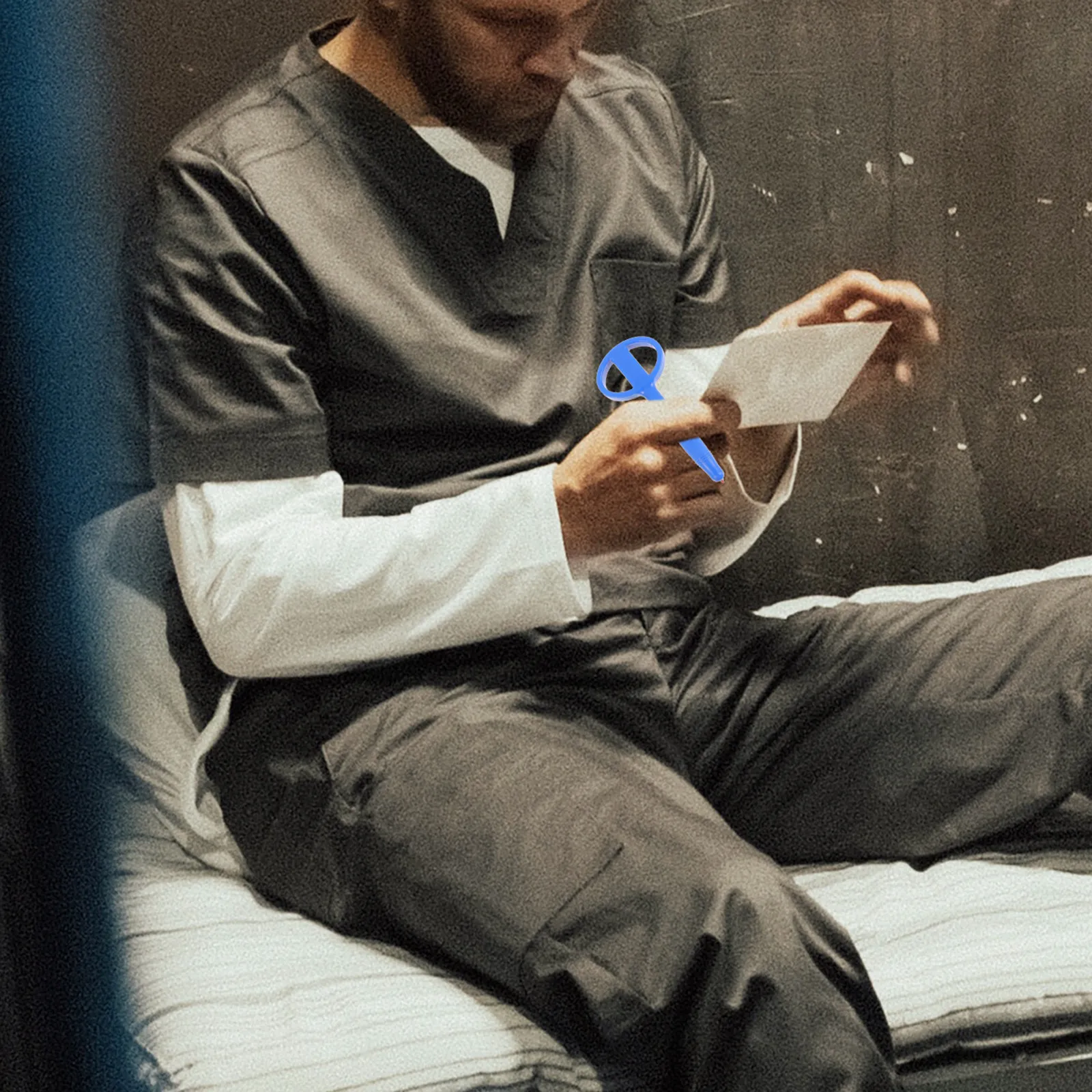 

Компактная гибкая резиновая ручка для тюремной безопасности, обеспечивающая плавное письмо, портативная ручка для подписи, гибкие резиновые ручки