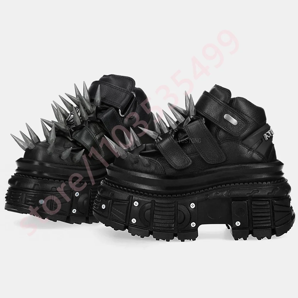

Черные мотоциклетные ботинки с шипами и заклепками на толстой подошве, новинка 2025, спортивные повседневные короткие ботинки с круглым носком, модные уличные ботильоны в стиле панк-рок
