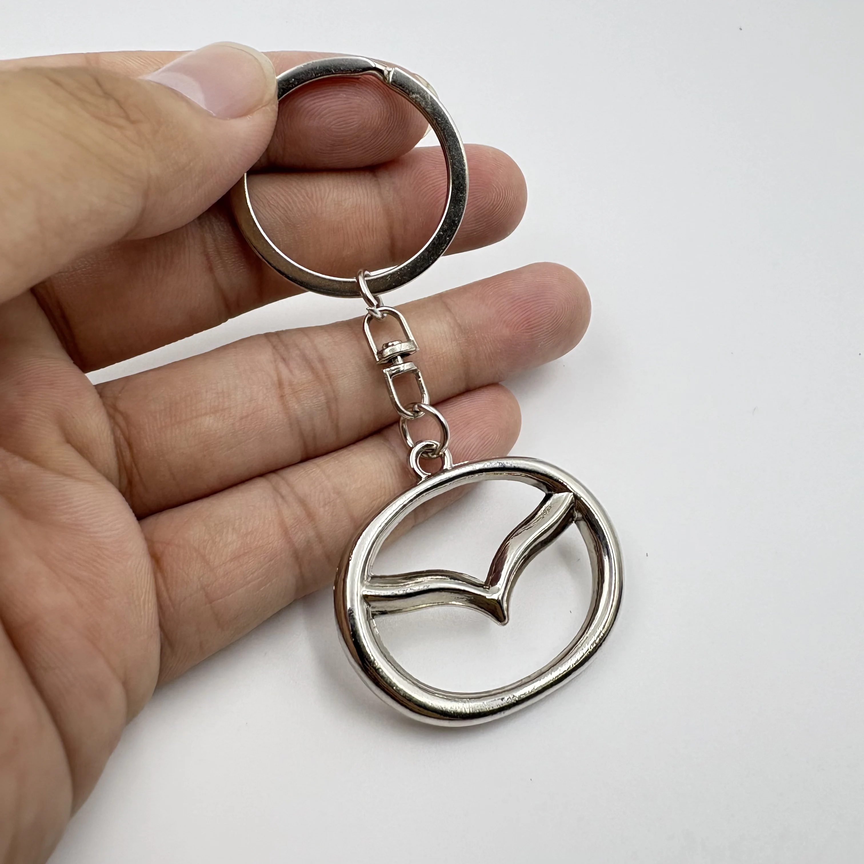 

Metal Car Key Rings Keychain Pendant for Mazda 3 6 8 Atenza CX5 CX7 CX4 CX3 CX9 RX7 RX8 Axela BT50 2 Demio Auto Accessories