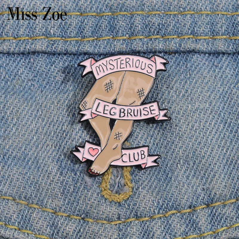 Leg Bruise Club Enamel Pins Custom Pink Banner Brooches Lapel Badges Cartoon Fun Member Jewelry Gift for Friends