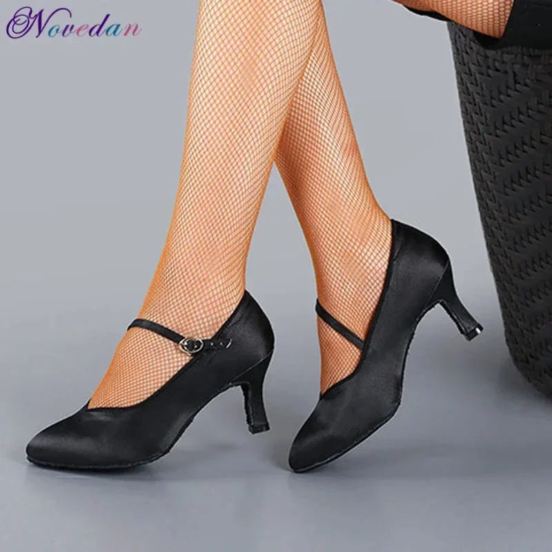 CyWomen zapatos de baile latino de salón señoras satén punta cerrada Salsa Tango vals zapatos de baile tacón delgado 5,5 cm/6,5 cm/7,5 cm