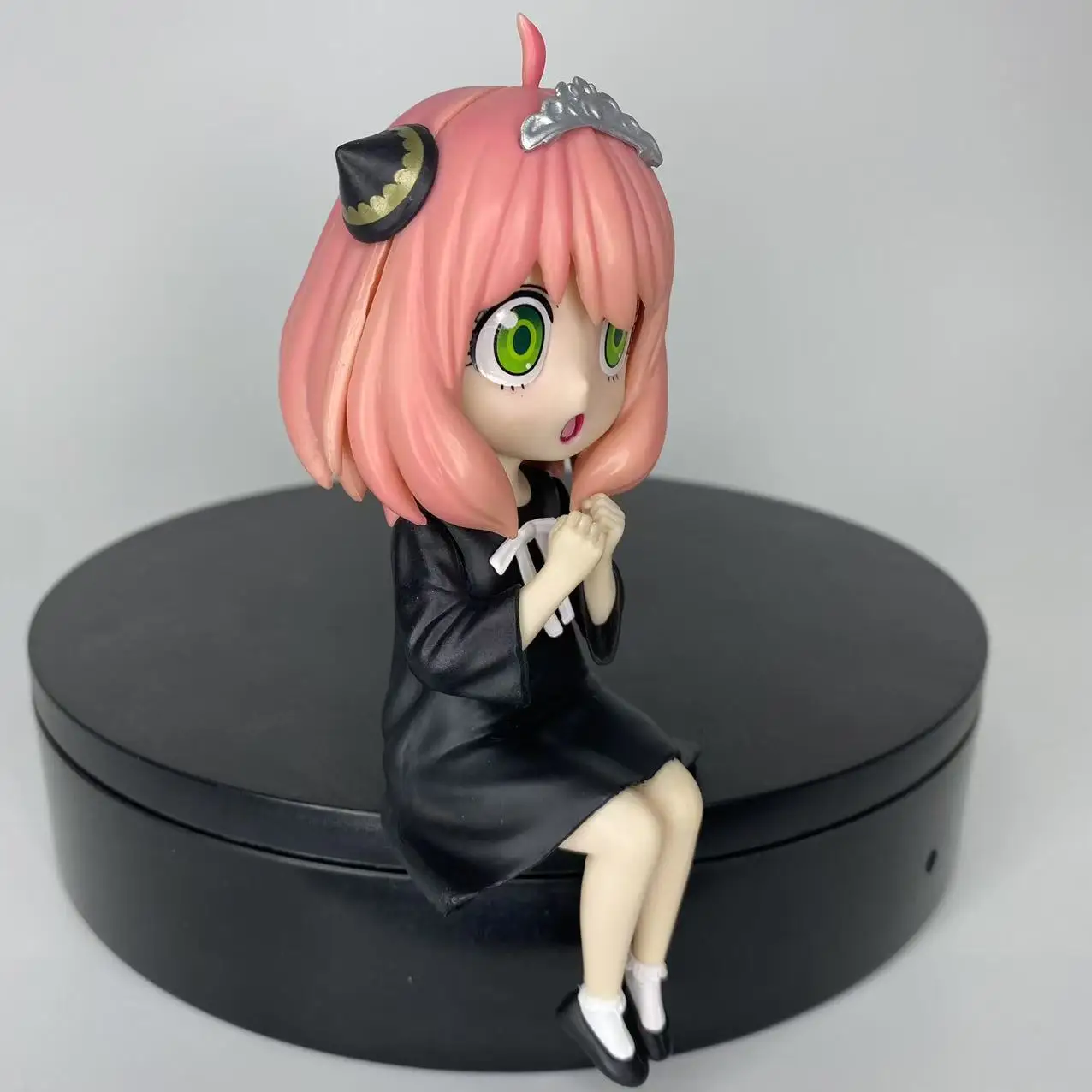 アニメプリンセスアニア置物飾りスパイままごと美しい座り姿プリンセスモデルコレクター用