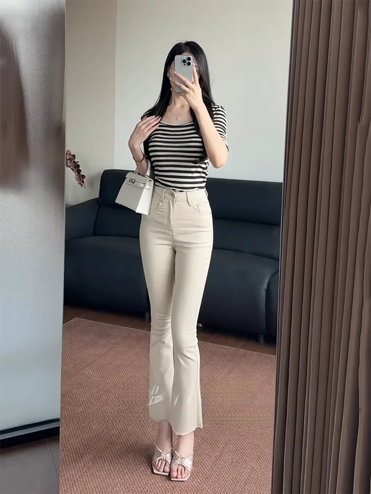 

Женские джинсы Slim Fit с высокой талией из эластичного хлопка, утягивающие, подчеркивающие бедра, цвет молочный чай, весенняя коллекция