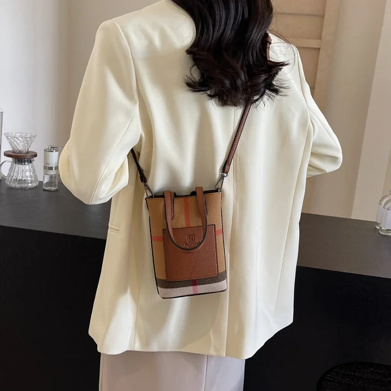 

Women’s Luxury Leather Fashion Crossbody Shoulder Classic Bag Elegant Designer Tote Handbag For Stylish Daily Outfits