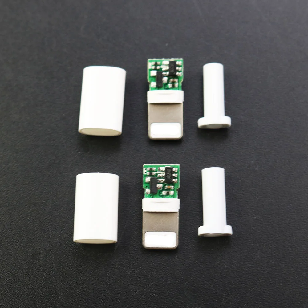 1PCS USB For Iphone Male Plug With Chip Board Connector Welding 2.6 / 3.0mm Data OTG Line Interface DIY Data Cable