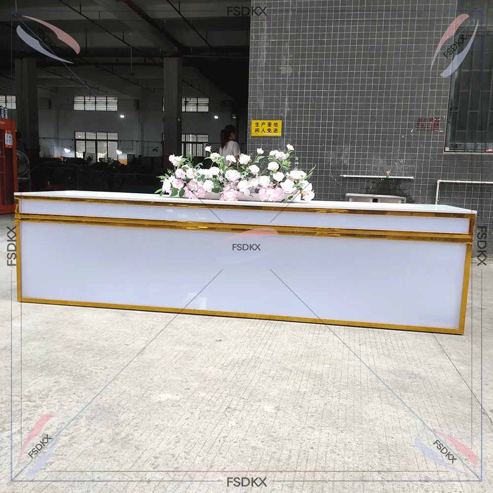 

Wholesale Good Quality Foldable Elegant Gold Stainless steel Outdoor Bar Table Set For Wedding Event