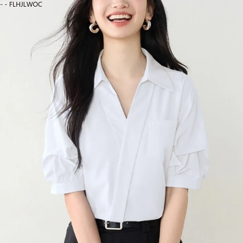Office Lady Basics เสื้อสีฟ้าสีขาวออกแบบใหม่ผู้หญิงฤดูร้อนทํางาน V คอเสื้อปุ่มภาษาฝรั่งเศสคําออกแบบสัมภาษณ์เสื้อ