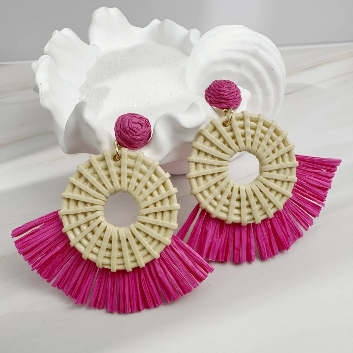 Tocona Fashion Round Hollow Braided Plate Earrings with Lafite Grass tassel Eardrop Suitable for Women's Beach Play Wearing