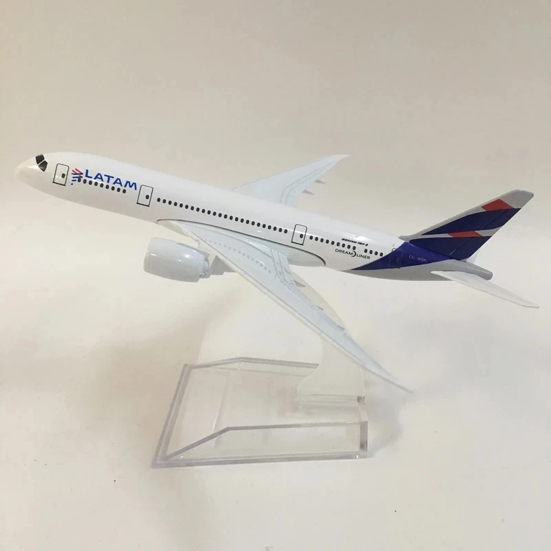 16cm Latam Airlines B787 Airbus 1:400 Scale Airline Die-cast Alloy Metal Airplane Model Toys with Standv