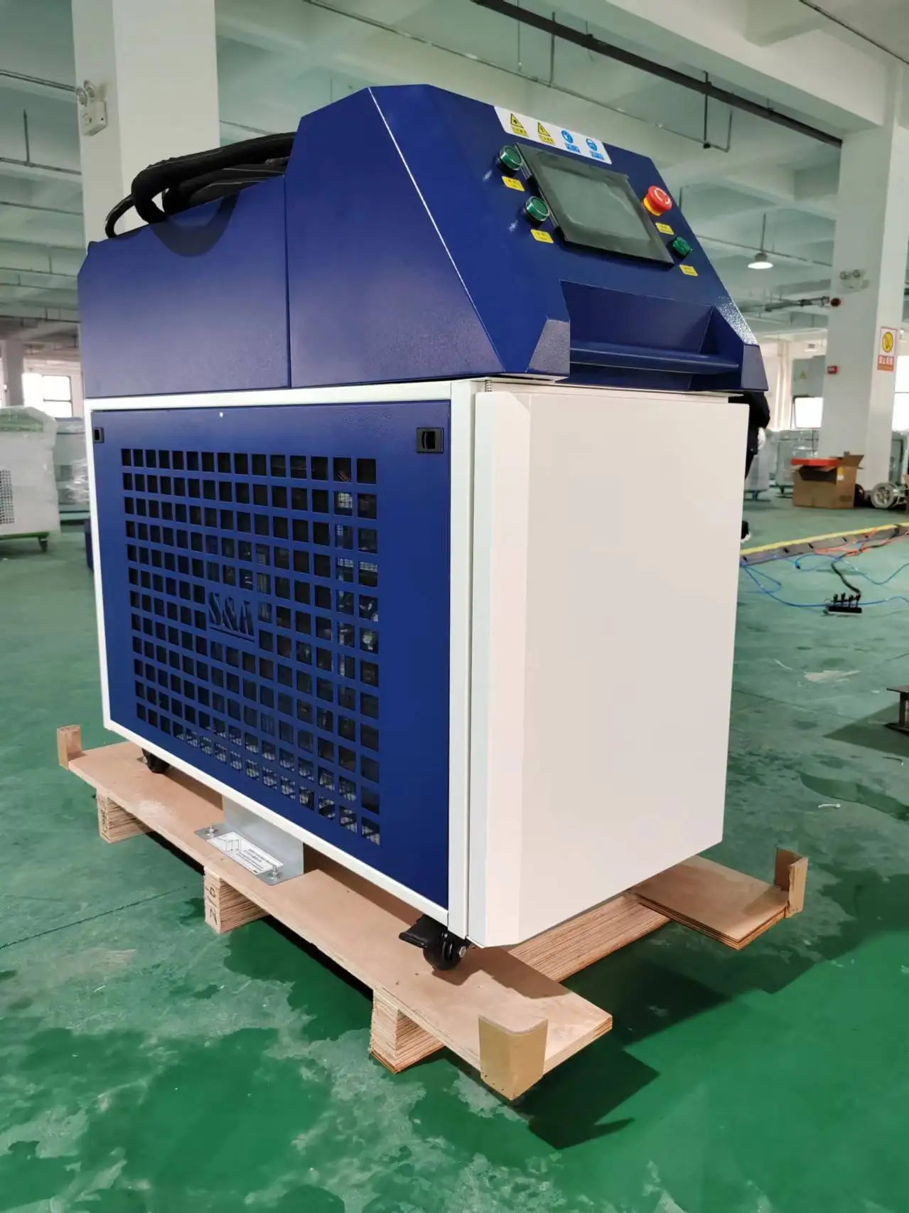 Hot Sales 1500W-3000W Fiber Laser Cleaning Machine for Rust Removal in Restaurants with Water Cooling & Jpt/Raycus Laser Source