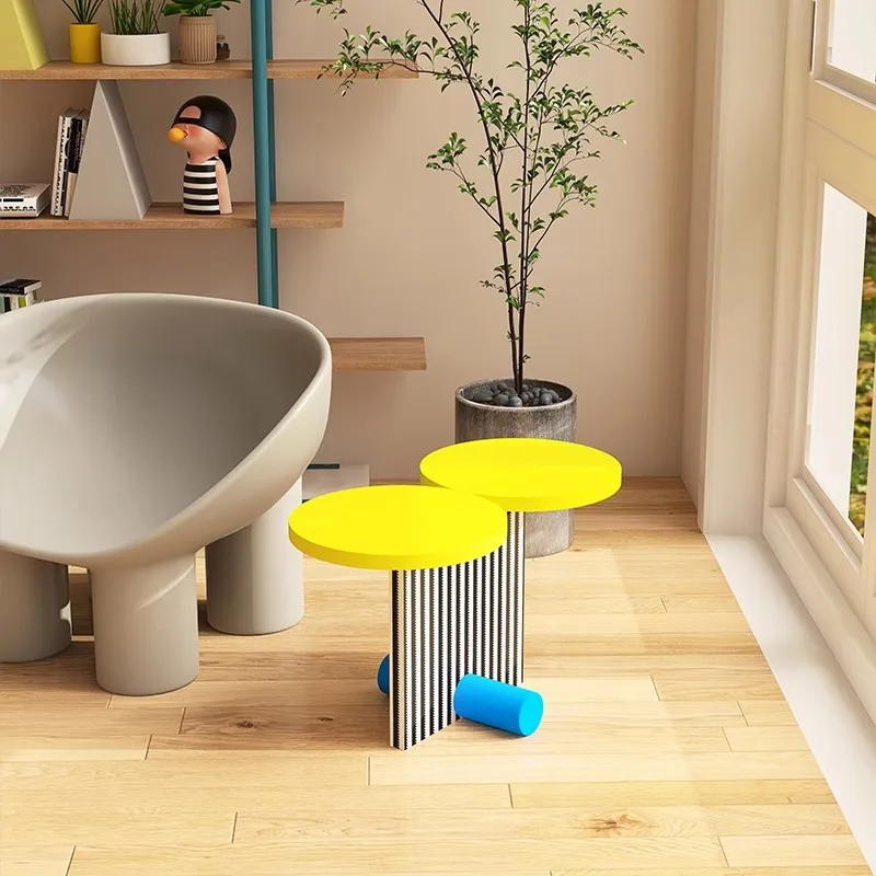 Internet celebrity coffee table size ins round table balcony model room art sofa side table