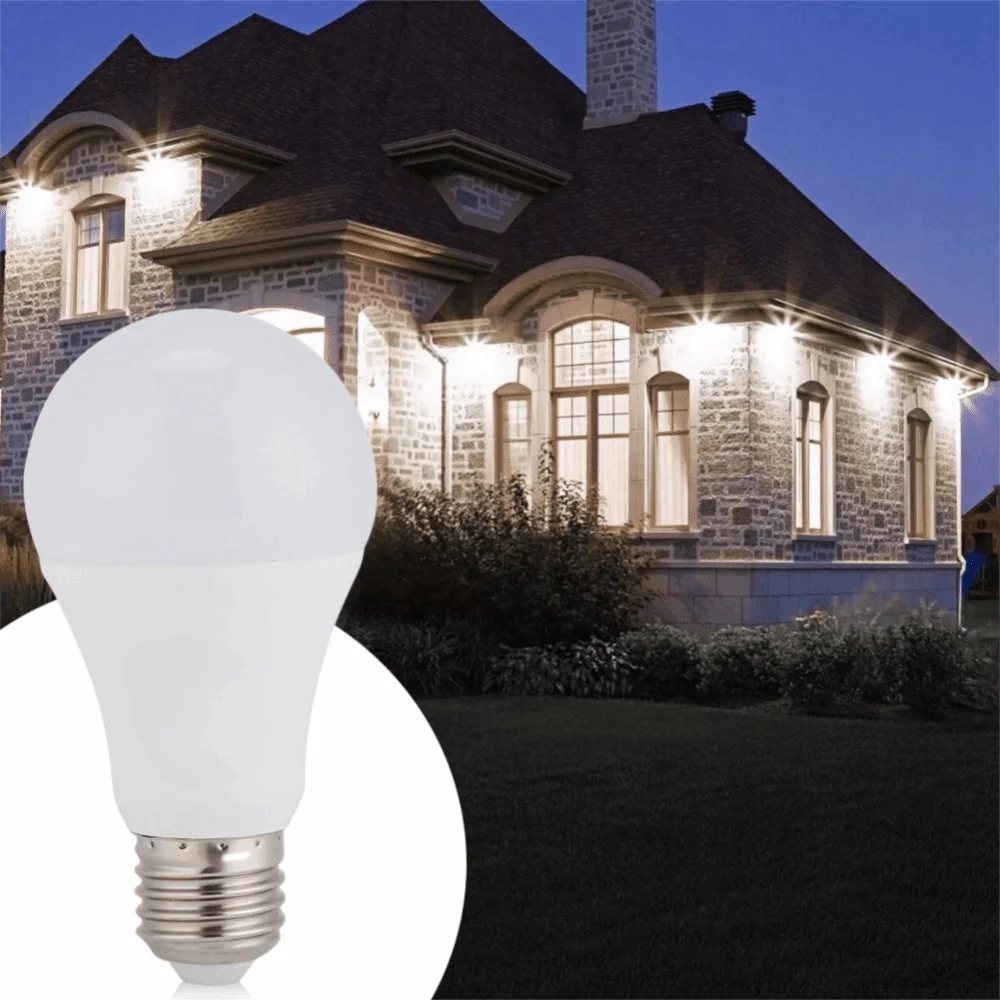 2 Pack 7W Dusk to Dawn Light Bulbs Automatic On Off Built-in Photosensor Sensor Lights Bulbs E26/E27 Base White 6000K