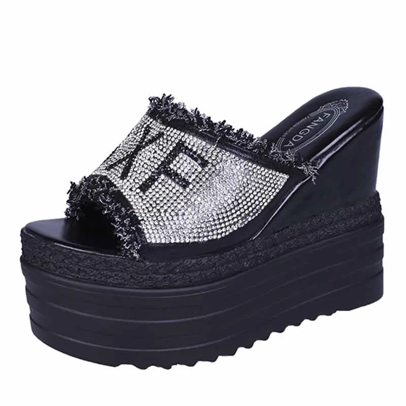 

Новейшие летние сандалии на танкетке с кристаллами, летние сандалии для отдыха, женская обувь, женские тапочки на платформе