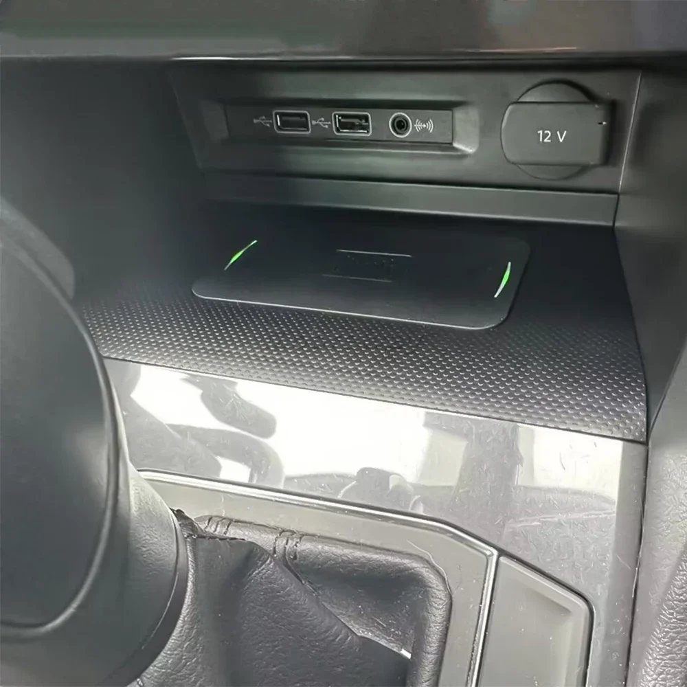 Phone Charge Fast Charger Wireless Charging For Volkswagen Tiguan MK2 Tharu Allspace 2017-2021 Modification Accessories Interior