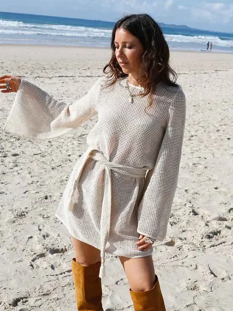 Kobiety Sexy Swimwear Cover Up Knit Cut Out Round Neck Bell Sleeve Beach Mini Dress Summer Seaside Tunic Casual Belted Outfit K24