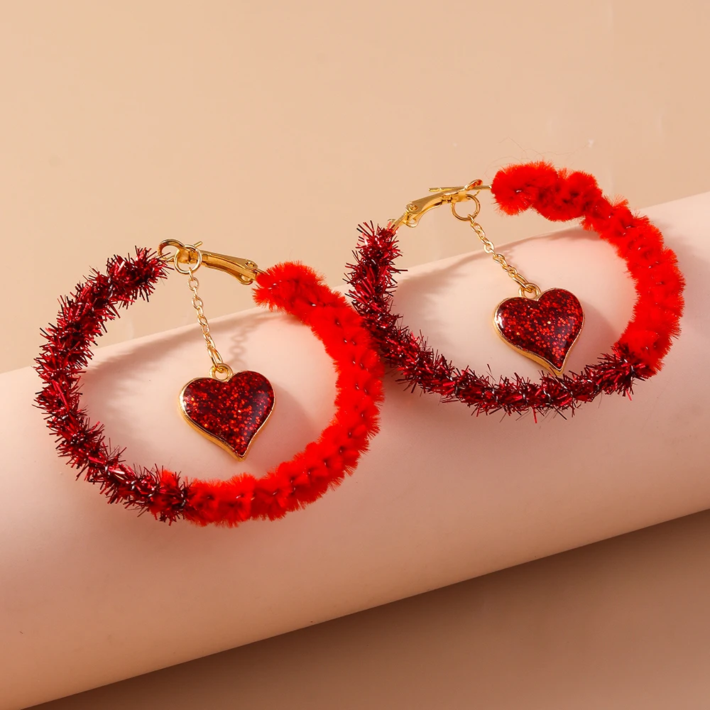 

Aihua Hot Sale Plush Love Heart Hoop Earrings Creative Circle Earrings for Women Girlfriends Mother's Day Jewelry Gifts