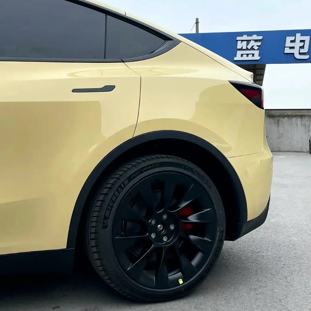 Hochwertige, hochglänzende, pastellgelbe Vinylfolie, selbstklebende Vinyl-Aufkleber zum automatischen Tuning, langlebige Farbschutzfolie