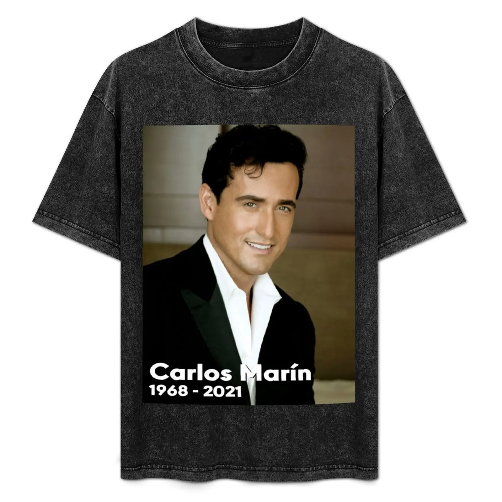 

Il Divo Remember Carlos Marin 1968 - 2021 T-Shirt Plus Size Basic Short Sleeve Top