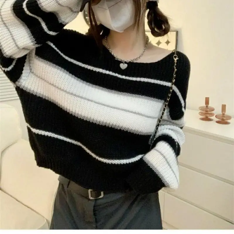 2026 Autumn Winter New Women Striped Pullover Sweater Korean Cropped Round Neck Drop Shoulder Knit Casual Top