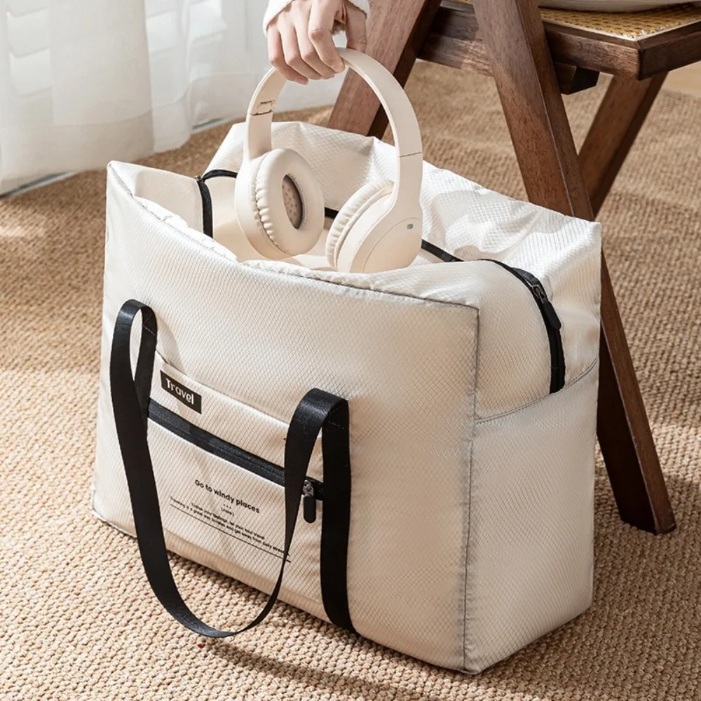 Large Capacity Foldable Travel Bag Convenient Waterproof Fitness Training Bag Lightweight Dry Wet Separation Hand Luggage Bag