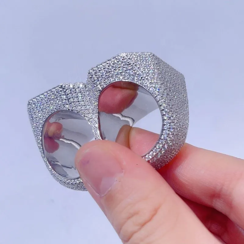 White Gold Sterling Silver Hip Hop Iced Out Vs Baguette Moissanite Diamond Double Finger Ring Custom Name Jewelry Gifts for Men