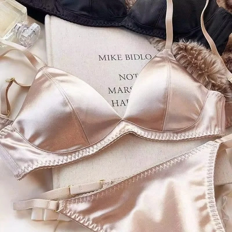 حمالة صدر على شكل مثلث فرنسي مريح، صدر صغير مثير، دعم علوي مضاد للترهل، قماش مريح، حمالة صدر لامعة ورقيقة